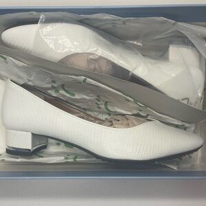 J. Renee Bambalina Lizard Print Leather Block Heel Pumps